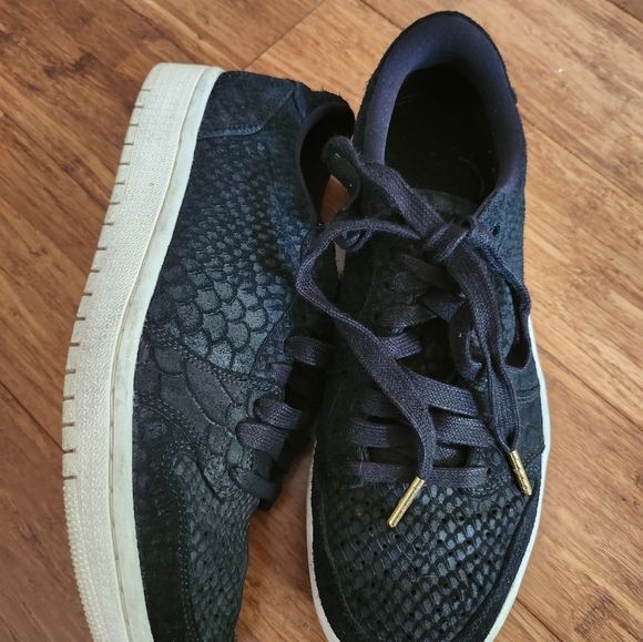 Nike Air Jordan's Low Blk Python Sneakers - Picture 5 of 10